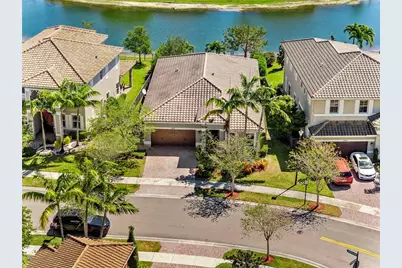 8550 Lakeside Bend, Parkland, FL 33076 - Photo 3