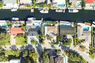 2401 SE 12th St, Pompano Beach, FL 33062 - Photo 25