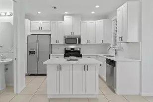 3330 NW 124th Way, Sunrise, FL 33323 - Photo 3
