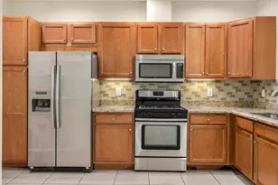 3330 NW 124th Way, Sunrise, FL 33323 - Photo 11