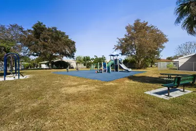 7907 NW 66th Terrace, Tamarac, FL 33321 - Photo 15