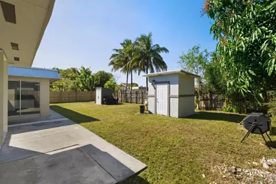 7907 NW 66th Terrace, Tamarac, FL 33321 - Photo 13