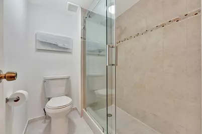 334 Lakeview Drive #204, Weston, FL 33326 - Photo 23