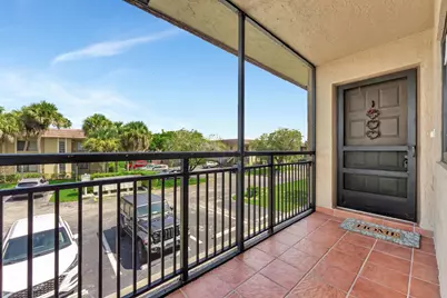 334 Lakeview Drive #204, Weston, FL 33326 - Photo 13