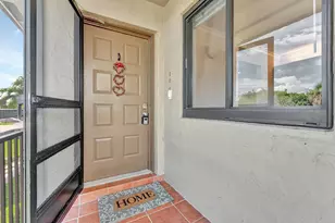 334 Lakeview Dr, Weston, FL 33326 - Photo 13