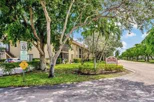 334 Lakeview Dr, Weston, FL 33326 - Photo 11