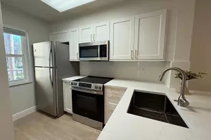 2106 S Cypress Bend Dr, Pompano Beach, FL 33069 - Photo 1