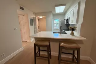 2106 S Cypress Bend Dr, Pompano Beach, FL 33069 - Photo 3