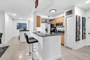 2478 Centergate Dr, Miramar, FL 33025 - Photo 5