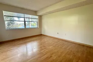 3299 NW 44th St, Oakland Park, FL 33309 - Photo 7