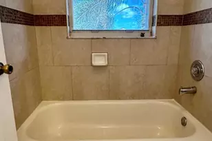 3299 NW 44th St, Oakland Park, FL 33309 - Photo 11