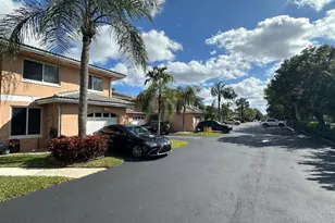 3299 NW 44th St, Oakland Park, FL 33309 - Photo 25