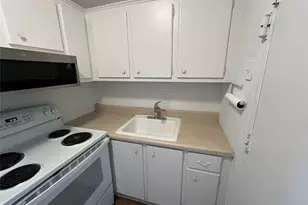 1821 NE 62nd St, Fort Lauderdale, FL 33308 - Photo 11