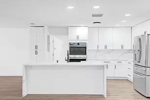 216 Bayberry Dr, Plantation, FL 33317 - Photo 11