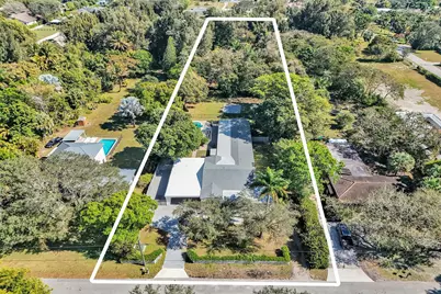 216 Bayberry Drive, Plantation, FL 33317 - Photo 3