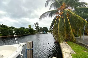 2591 NE 55 Ct, Fort Lauderdale, FL 33308 - Photo 13