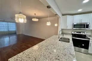 2821 Somerset Dr, Fort Lauderdale, FL 33311 - Photo 1