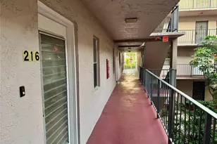 2821 Somerset Dr, Lauderdale Lakes, FL 33311 - Photo 13