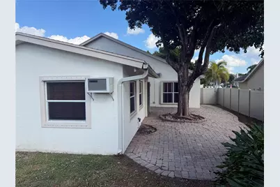 13036 Meadowbreeze Drive, Wellington, FL 33414 - Photo 23