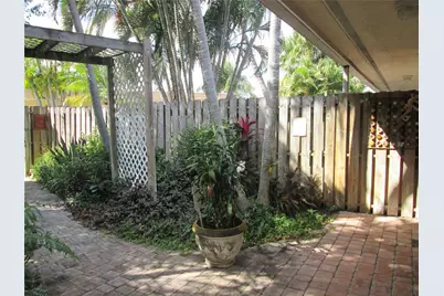 1330 Holly Heights Drive #2, Fort Lauderdale, FL 33304 - Photo 7