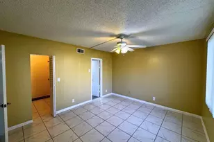6005 Del Lago Cir, Sunrise, FL 33313 - Photo 21