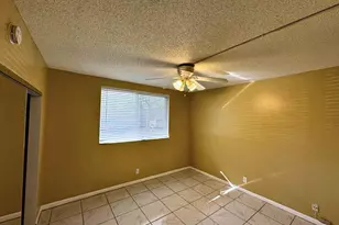 6005 Del Lago Cir, Sunrise, FL 33313 - Photo 15