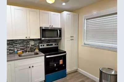 6005 Del Lago Circle #105, Sunrise, FL 33313 - Photo 9