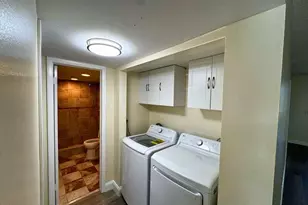 6005 Del Lago Cir, Sunrise, FL 33313 - Photo 13