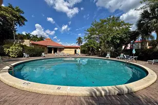 6005 Del Lago Cir, Sunrise, FL 33313 - Photo 37