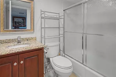 100 SE 6th Avenue #203, Pompano Beach, FL 33060 - Photo 11