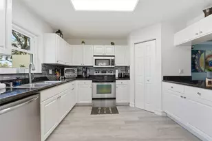 1174 Imperial Lake Rd, West Palm Beach, FL 33413 - Photo 11