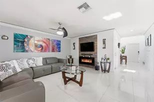 1174 Imperial Lake Rd, West Palm Beach, FL 33413 - Photo 7