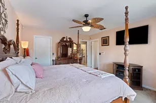 961 SW 98th Ave, Pembroke Pines, FL 33025 - Photo 25