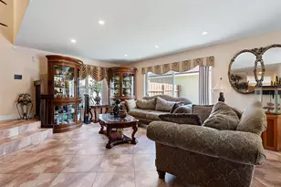 961 SW 98th Ave, Pembroke Pines, FL 33025 - Photo 11