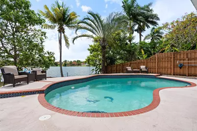 961 SW 98th Avenue, Pembroke Pines, FL 33025 - Photo 7