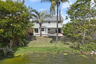 961 SW 98th Ave, Pembroke Pines, FL 33025 - Photo 37