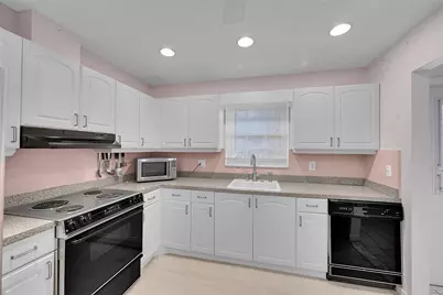 724 Nantucket Circle #A, Lake Worth, FL 33467 - Photo 5