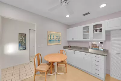 724 Nantucket Circle #A, Lake Worth, FL 33467 - Photo 3