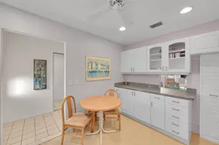 724 Nantucket Cir, Lake Worth, FL 33467 - Photo 3