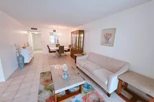 7145 Huntington Ln, Delray Beach, FL 33446 - Photo 5