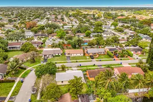 311 SW 79th Terrace, North Lauderdale, FL 33068 - Photo 15