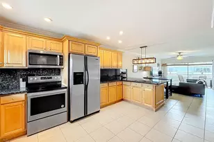 1198 Hillsboro Mile, Pompano Beach, FL 33062 - Photo 15