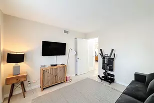 1198 Hillsboro Mile, Pompano Beach, FL 33062 - Photo 33