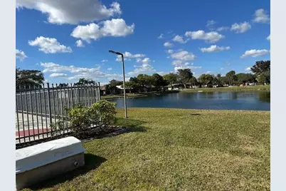 3400 Meadows Circle, Miramar, FL 33025 - Photo 11