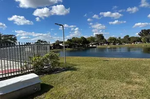 3400 Meadows Circle, Miramar, FL 33025 - Photo 11