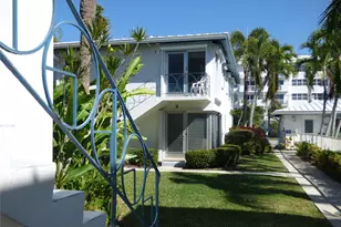 561 Bayshore Dr, Fort Lauderdale, FL 33304 - Photo 1