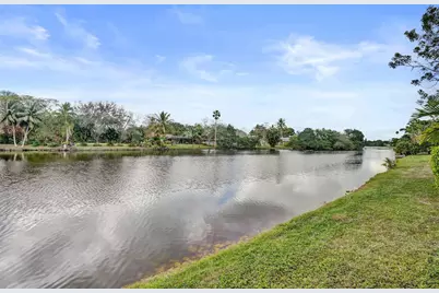 9814 NW 1st Manor, Coral Springs, FL 33071 - Photo 3