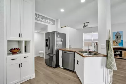 9814 NW 1st Manor, Coral Springs, FL 33071 - Photo 5