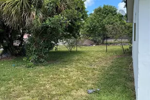 645 NW 64th St, Miami, FL 33150 - Photo 21