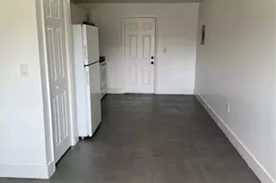 645 NW 64th St, Miami, FL 33150 - Photo 9